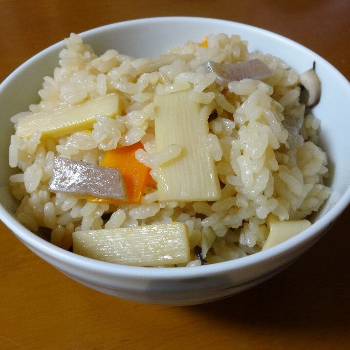 タケノコ炊き込みご飯